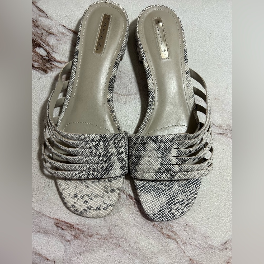 Tahari Womens Memphis Open Toe Casual Slide Sandals, Dove Multi, Size 9M